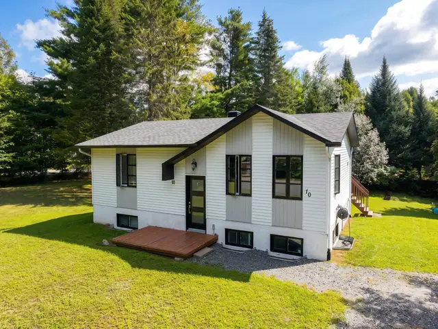 10Z-12Z Rue Richard, Brébeuf, Québec J0T1B0